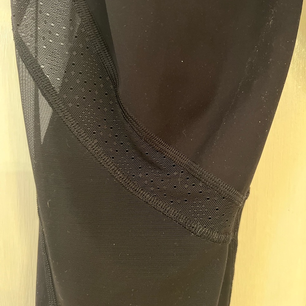 Black Lululemon 3/4 legging